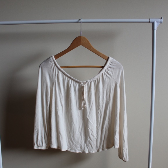 ECOTE off the shoulder top - Picture 2 of 7